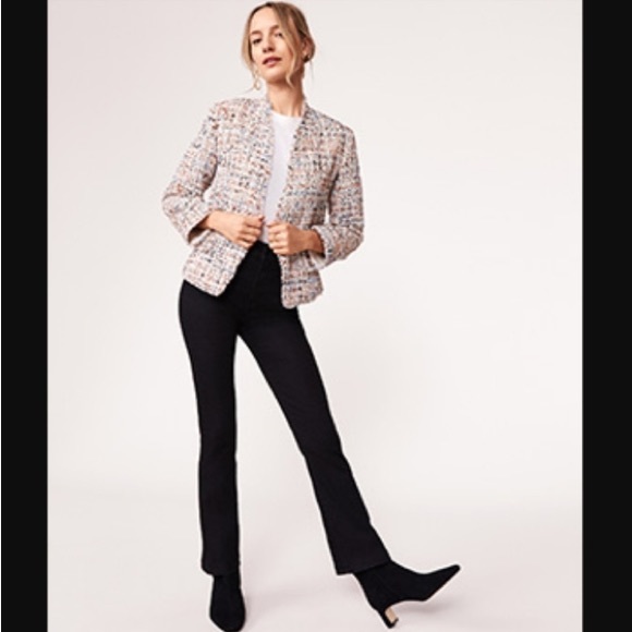 Ann Taylor Sculpting Pocket Mid Rise Boot Cut Jeans in Black nwt - Picture 7 of 7